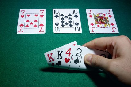 Omaha Poker Mistakes